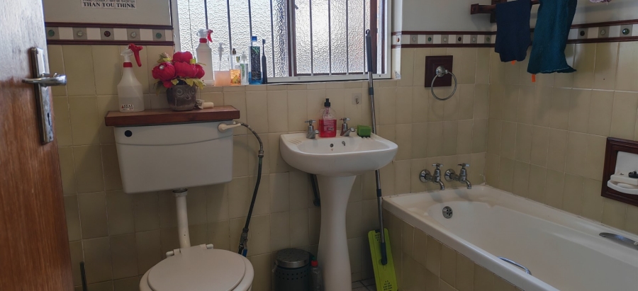 3 Bedroom Property for Sale in Dana Bay Western Cape